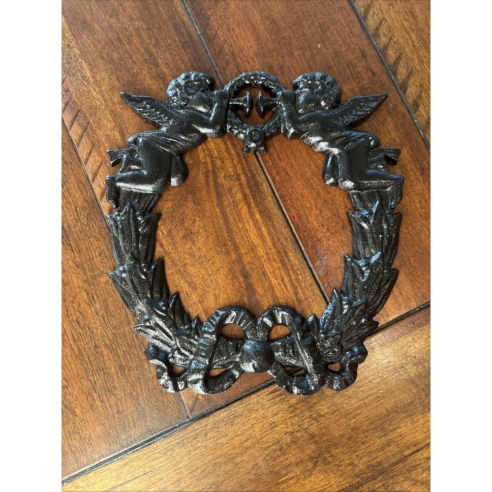Cast Iron Cherub‎ Wreath 03632